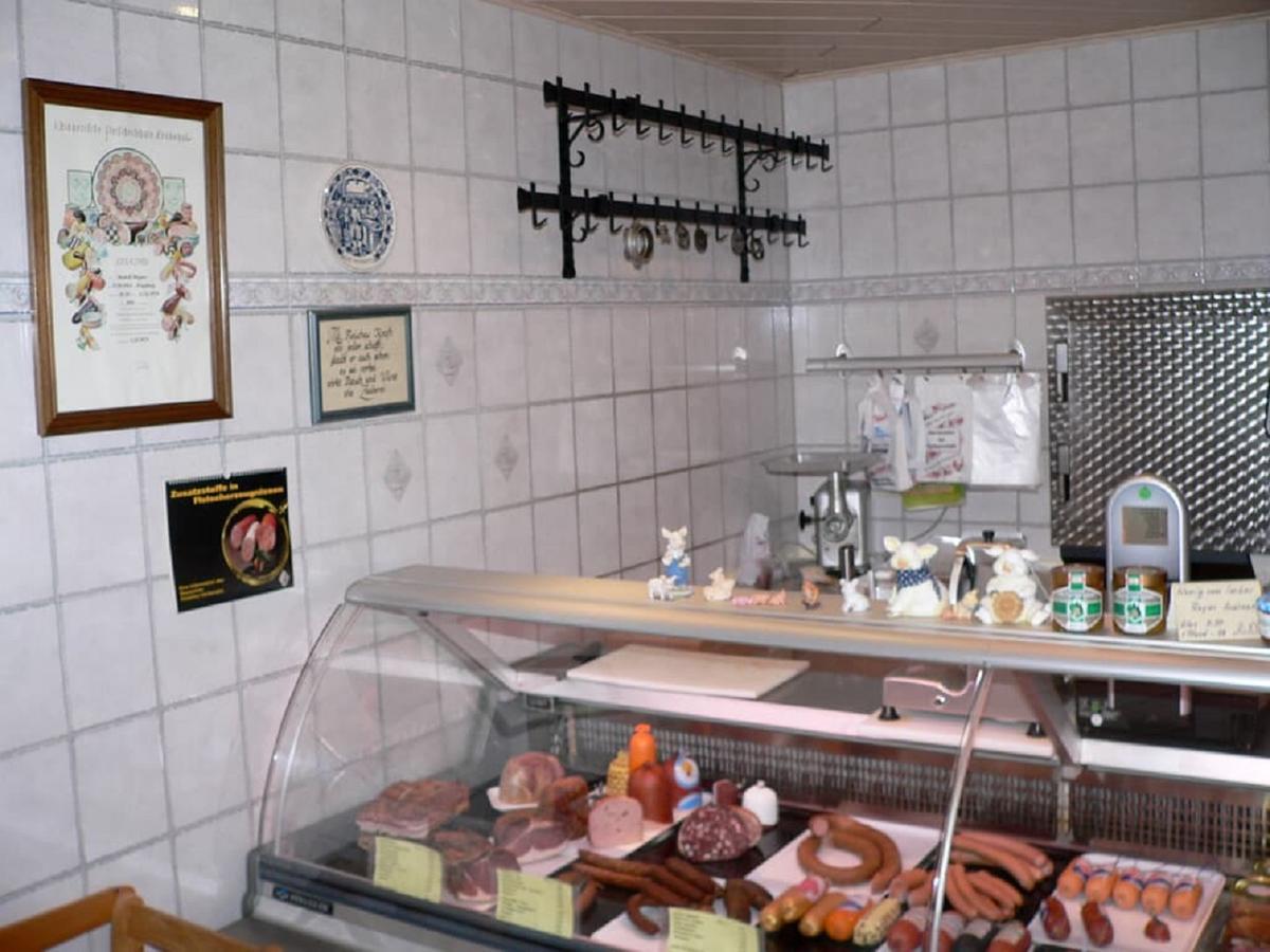 Landgasthof Zum Schloss Birgland ภายนอก รูปภาพ